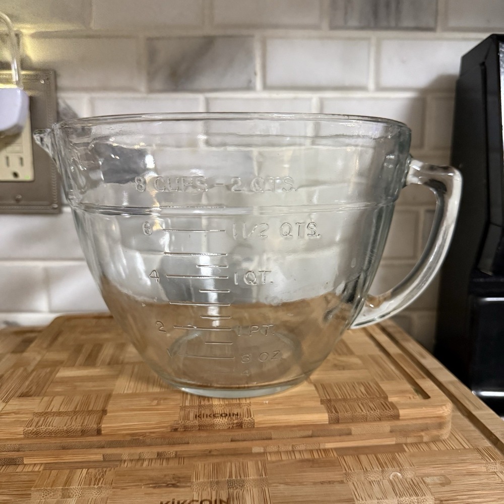 Anchor Hocking 8 Cup Clear Glass Liquid Measuring Cup w/ Handle Pour Spout